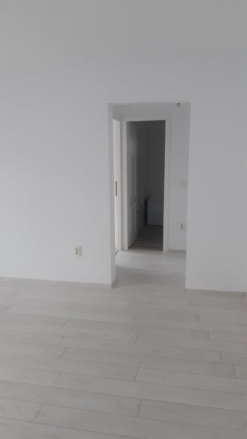 apartament-cu-3-camere-semidecomandat-zona-gen-avramescuscoala-14-5