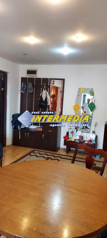 apartament-3-camere-decomandat-de-vanzare-sub-stadion-etaj-2-1