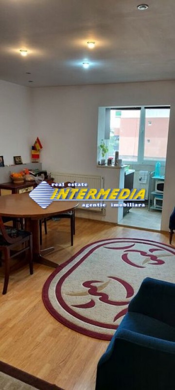 apartament-3-camere-decomandat-de-vanzare-sub-stadion-etaj-2-4