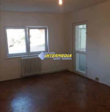 apartament-2-camere-decomandate-50-mp-de-vanzare-in-alba-iulia-zona-tolstoi