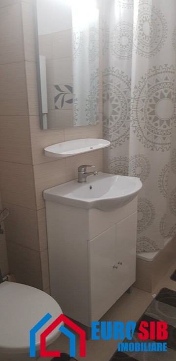 apartament-3-camere-decomandat-de-inchiriat-in-sibiu-zona-parcul-sub-arini-16