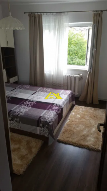 apartament-cu-2-camere-decomandate-cetate-2