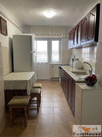 apartament-cu-4-camere-de-vanzare-in-alba-iulia-2