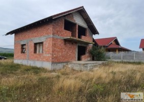 casa-la-rosu-de-vanzare-in-alba-iulia-micesti-1