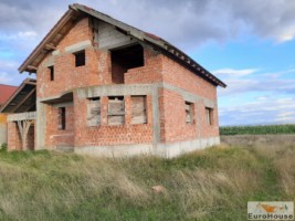 casa-la-rosu-de-vanzare-in-alba-iulia-micesti-5