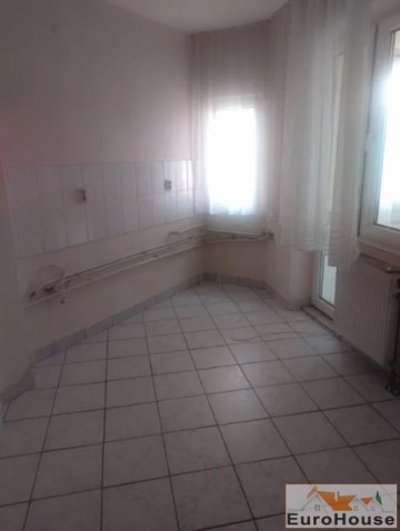 apartament-cu-4-camere-de-vanzare-in-alba-iulia-1