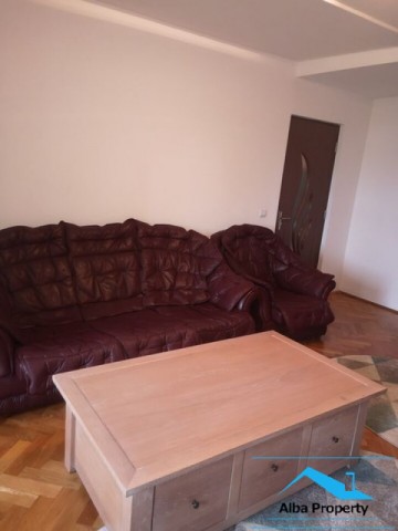 apartament-cu-scara-interioara-zona-centru-1