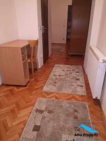 apartament-cu-scara-interioara-zona-centru-6