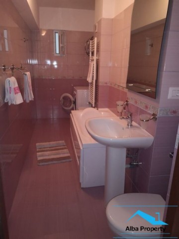 apartament-cu-scara-interioara-zona-centru-7