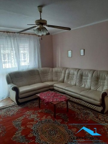 apartament-mobilat-zona-cetate-1