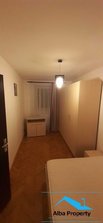 apartament-mobilat-zona-cetate-1