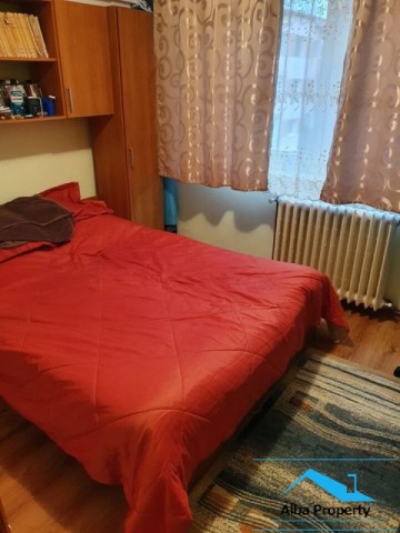 apartament-3-camere-decomandat-cetate-4