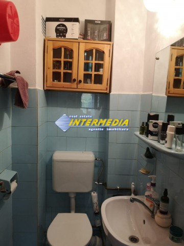 apartament-4-camere-decomandat-de-vanzare-cetate-zona-closca-11