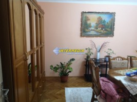 apartament-4-camere-decomandat-de-vanzare-cetate-zona-closca-12