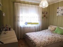 apartament-3-camere-decomandat-etaj-2-cetate-zona-closca-1