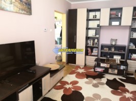 apartament-3-camere-decomandat-etaj-2-cetate-zona-closca-5