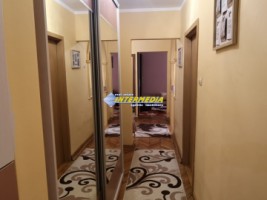 apartament-3-camere-decomandat-etaj-2-cetate-zona-closca-13