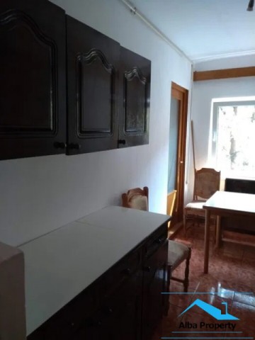 apartament-2-camere-decomandat-zona-cetate-4