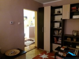 apartament-3-camere-decomandat-cetate-1