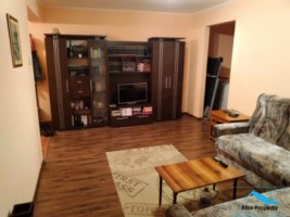 apartament-2-camere-mobilat-utilat-etajul-1-zona-cetate