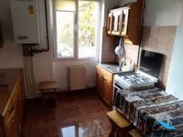 apartament-2-camere-mobilat-utilat-etajul-1-zona-cetate-2