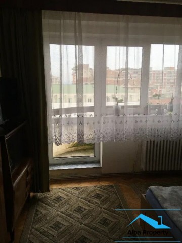 apartament-3-camere-decomandat-zona-centrala-4