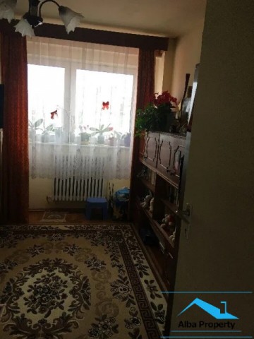 apartament-3-camere-decomandat-zona-centrala-2