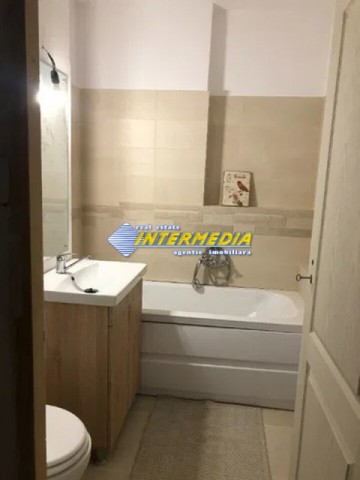 de-vanzare-apartament-cu-4-camere-decomandat-in-alba-iulia-la-etaj-2-finisat-2