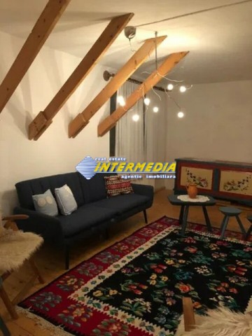 de-vanzare-apartament-cu-4-camere-decomandat-in-alba-iulia-la-etaj-2-finisat-5