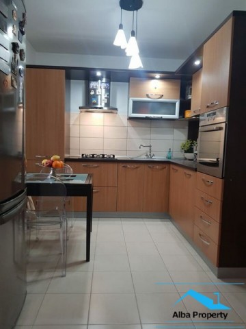 apartament-3-camere-garaj