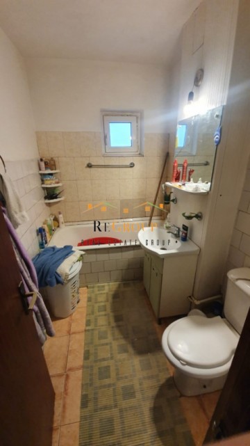 apartament-3-camere-decomandat-bl-1980-et-24-3