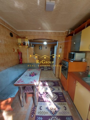 apartament-4-camere-decomandat-galata-etajul-1-4