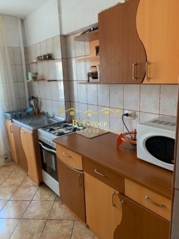 vanzare-apartament-3-camere-pacurari-2