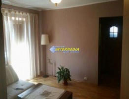 apartament-3-camere-de-vanzare-cetate-piata