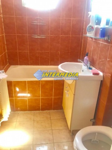 apartament-2-camere-de-inchiriat-in-alba-iulia-zona-cetate-7