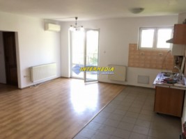 apartament-3-camere-si-garaj-de-vanzare-centru-9