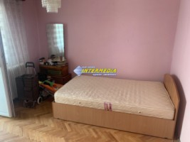 de-vanzare-apartament-3-camere-decomandat-in-cetate-alba-iulia-zona-mercur-9