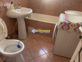 de-vanzare-apartament-3-camere-decomandat-in-cetate-alba-iulia-zona-mercur-12