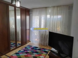 de-vanzare-apartament-cu-3-camere-decomandat-in-cetate-zona-bulevard-etaj-1-4