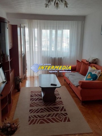 apartament-2-camere-finisat-de-vanzare-zona-cetate-1