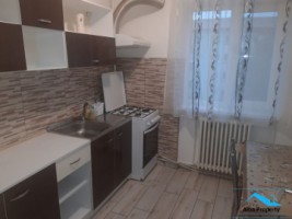 apartament-cu-2-camere-mobilat-zona-cetate-3