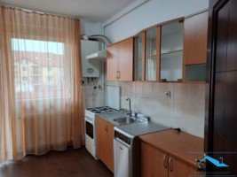 apartament-2-camere-mobilat-utilat-et-01-cetate-1