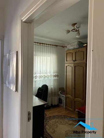 apartament-3-camere-decomandat-zona-cetate-5