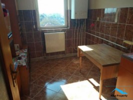 apartament-4-camere-pe-doua-nivele-cetate-1