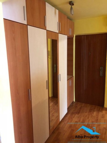 apartament-2-camere-mobilat-si-utilat-zona-cetate-2