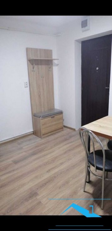 apartament-2-camere-mobilat-si-utilat-zona-cetate-et1-4