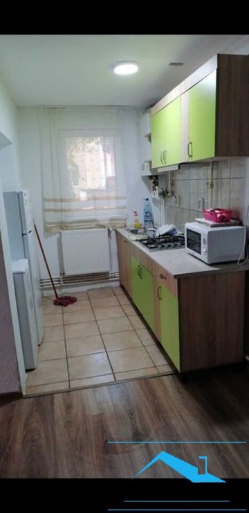 apartament-2-camere-mobilat-si-utilat-zona-cetate-et1-7