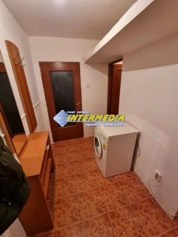 apartament-2-camere-renovat-de-vanzare-cetate-3