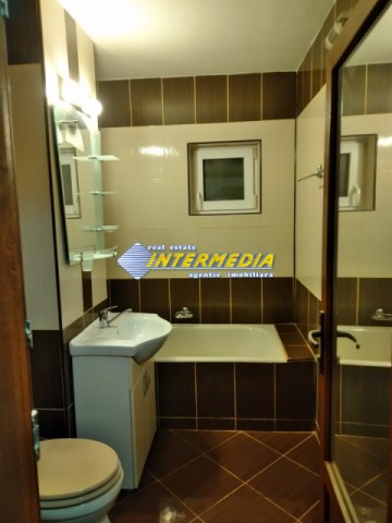 apartament-3-camere-decomandat-cetate-etaj-3-1