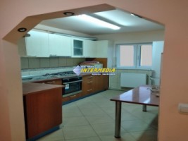 apartament-3-camere-decomandat-cetate-etaj-3